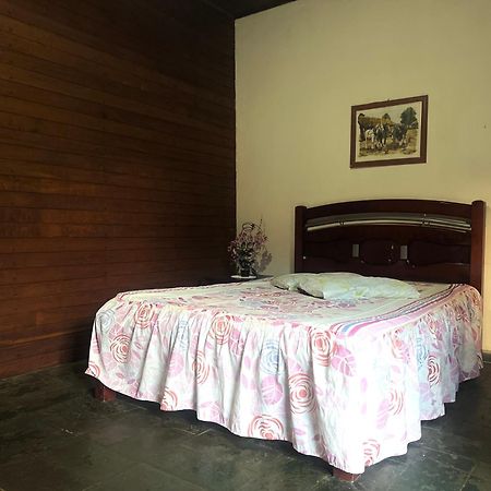 Sitio Pousada Recanto Curio Ibiúna Buitenkant foto
